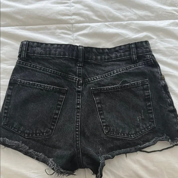 Zara Black Jean Shorts - Picture 3 of 3